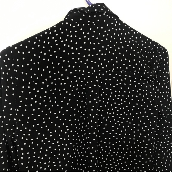 3/$15 Express black and white polka dots long sleeve button down tunic top - Picture 8 of 10